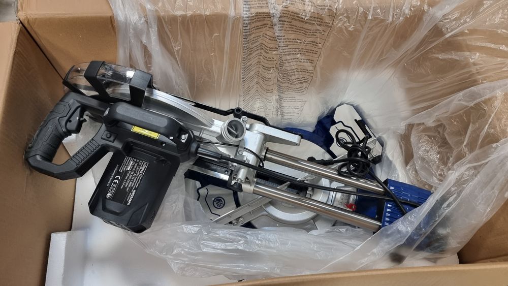 Amanet F28: Fierastrau Circular Culisant Scheppach HM254 SPX NOU