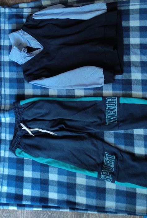 Продам школьные вещи