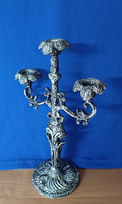 Старинные канделябры, подсвечники