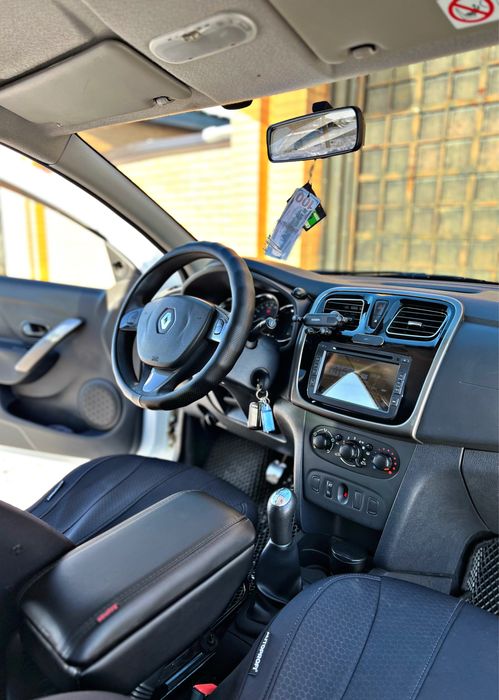 RENO SANDERO 2014/1.6л kz-учет
