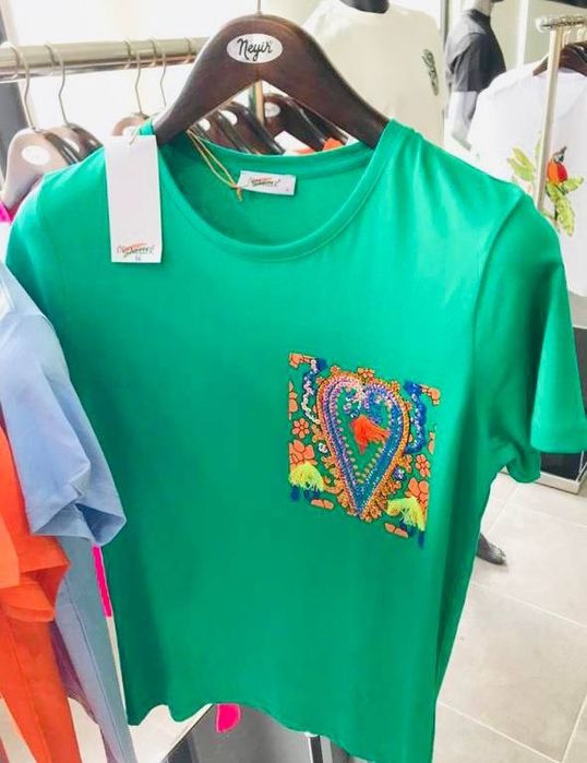 Продажа женские футболки . Привозные . Качественные . Турция