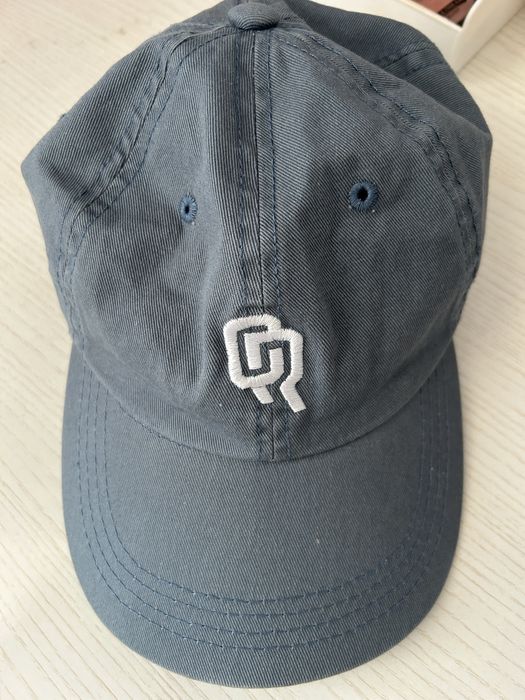 Кепка qr почти новая