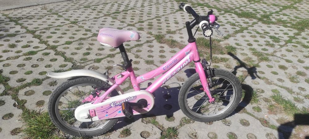 Продавам детско колело