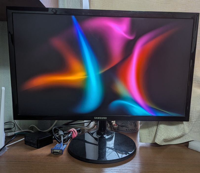 Монитор Samsung full hd  21,5 дюйма