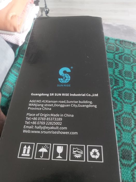 Coloană de duș cu hidromasaj  pentru cabina de duș .