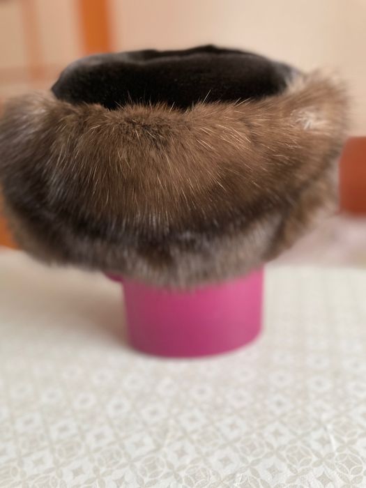 Женский головной убор