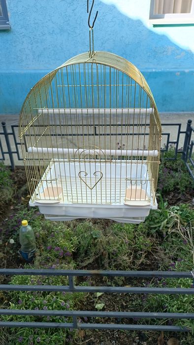 Клетка для птиц.