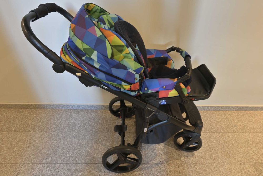 Бебешка количка Adamex Cortina 3 в 1 + Kikkaboo - Isofix база за кола