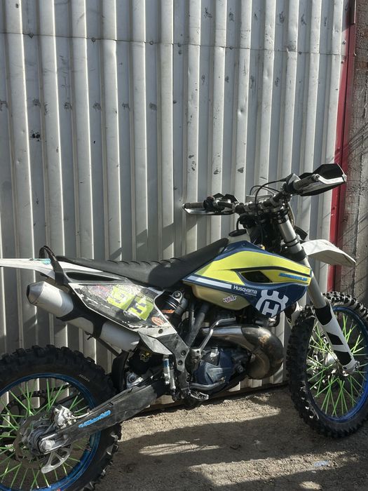 Motocicleta Husqvarna TE 250 2T, 2015, pregătită de sezon
