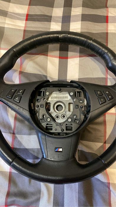 Волан за кола с КЛЮЧ в комплект с еърбег за bmw e60 e61 e63