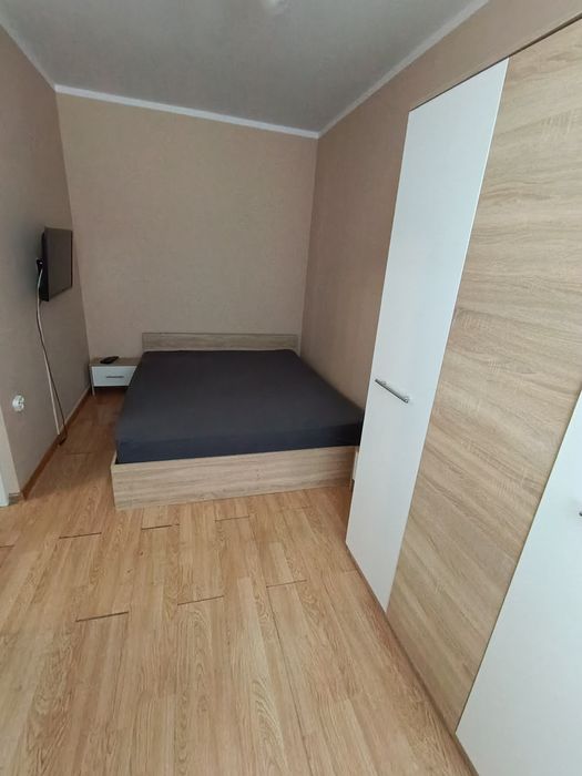 Închiriez apartament