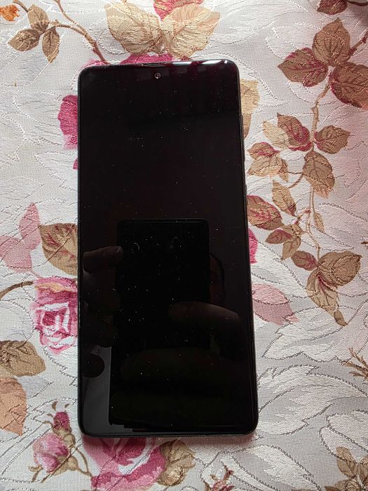 Samsung A 71 в много запазено състояние