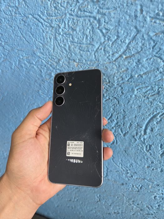 Продам телефон Samsung S25 FE