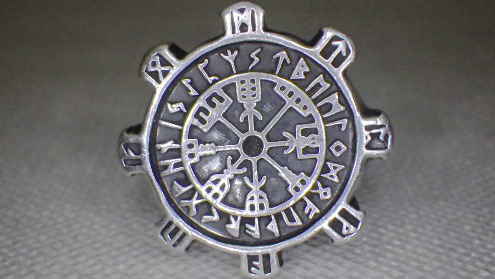 Викингски компас Vegvísir Сребърен пръстен S925