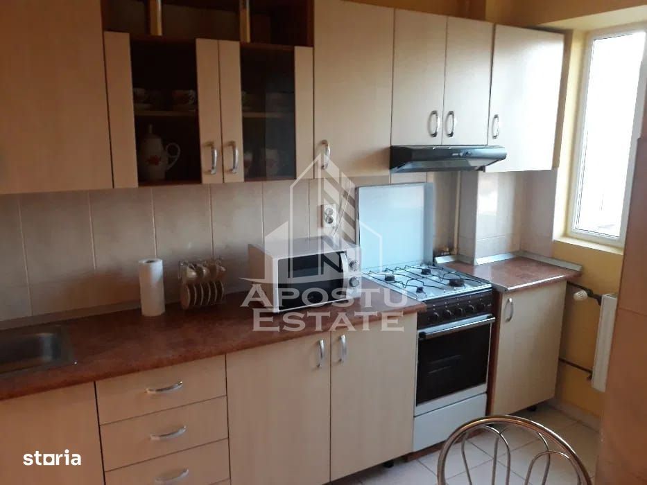 Apartament cu 2 camere,decomandat,in zona Intim — fotografia 1