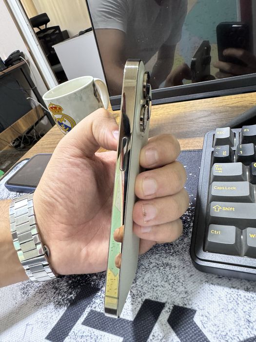 iPhone 14 pro Gold, 128GB, б/у