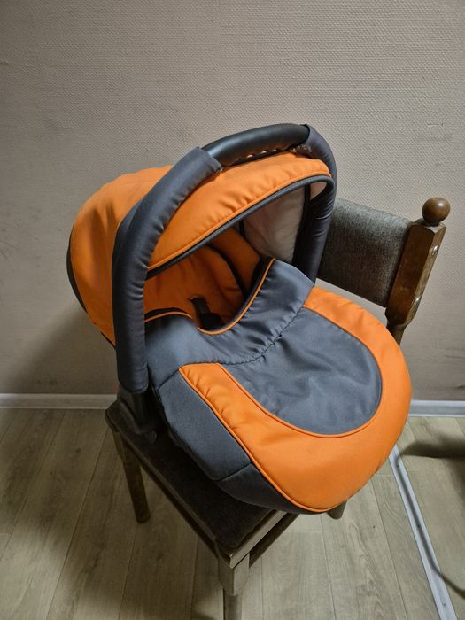 Продам коляску Adamex 3 в 1