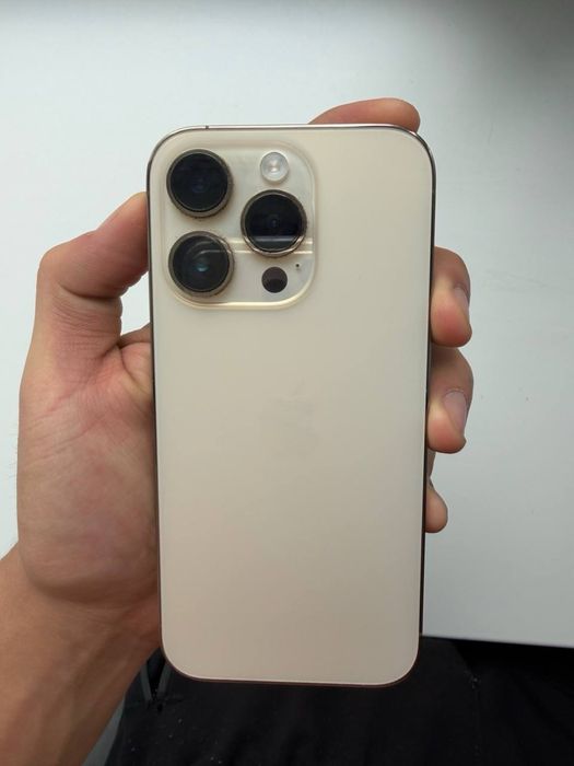 Iphone 14 pro gold
