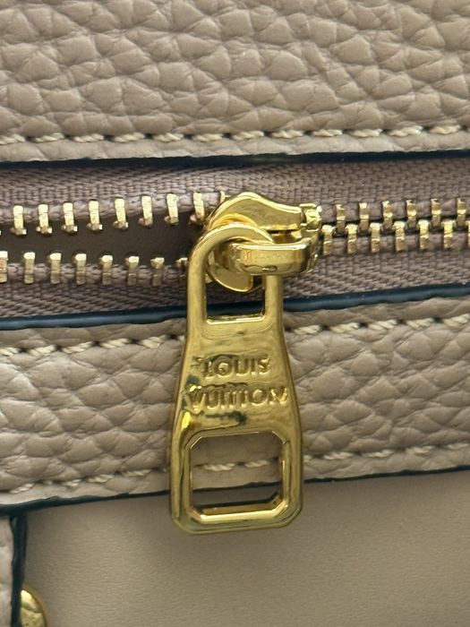 Poșetă Louis Vuitton din piele