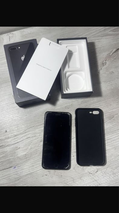 Продаю Iphone 8 plus 64гб черный