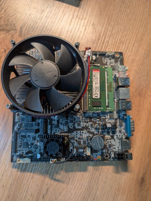 Мини пк A320 ITX + Ryzen 3 3200G