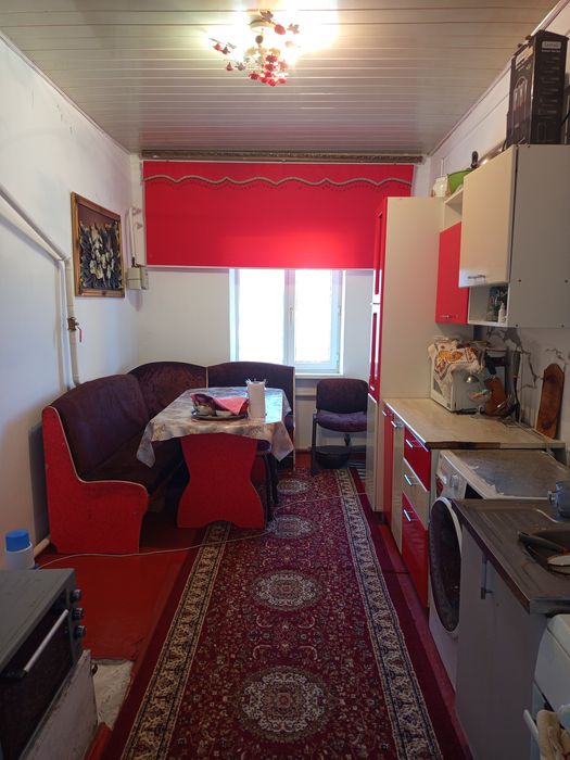 Үй сатылады.   .