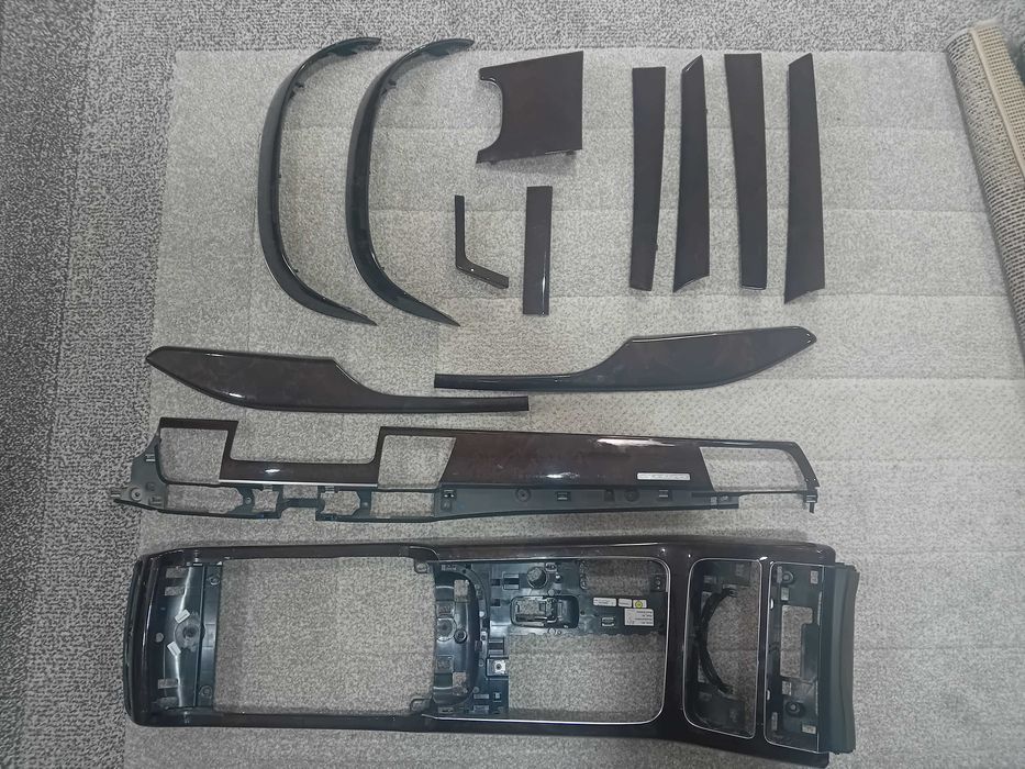 Интериорни лайсни Ауди а8 махагон