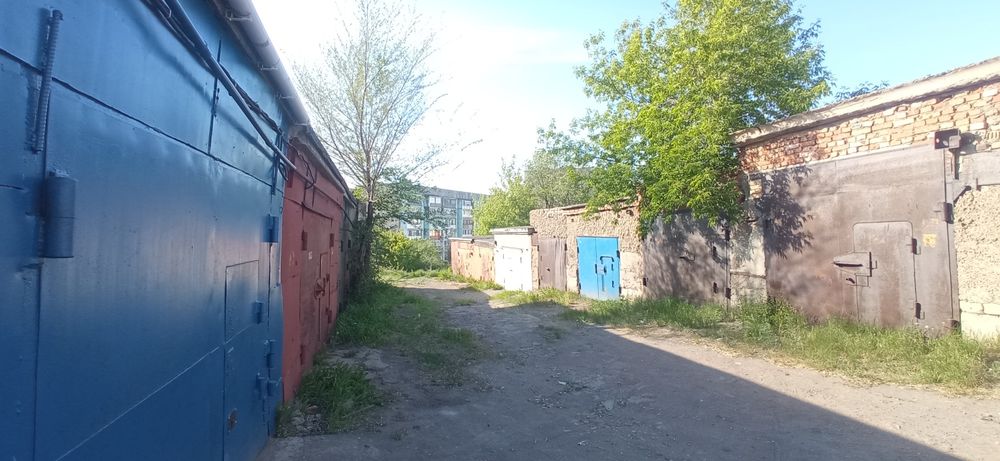 Продам гараж в обществе "Строитель"