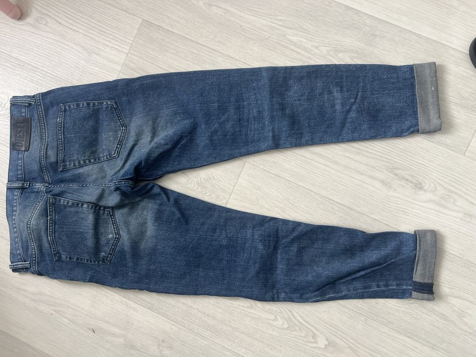 Blugi disel  marimea 29 pret 50 lei