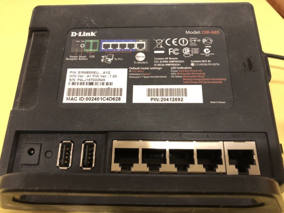 Vand router D-link DIR 685