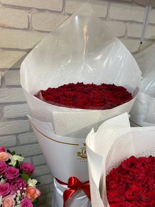 Доставка цветов по ташкенту. С теплицы. Готовые букеты.