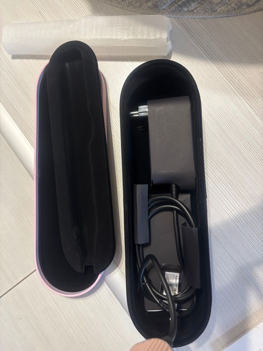 Dyson Airstrait преса-сешоар ЧИСТО НОВ !