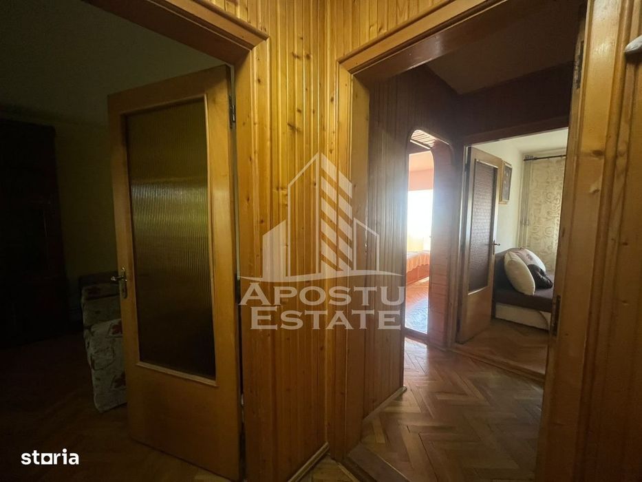 Apartament 4 camere, Zona Centrala
