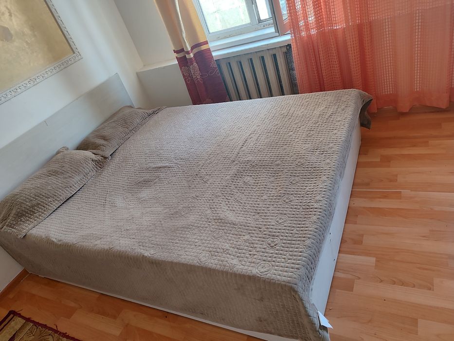 Двухспальная кровать 2