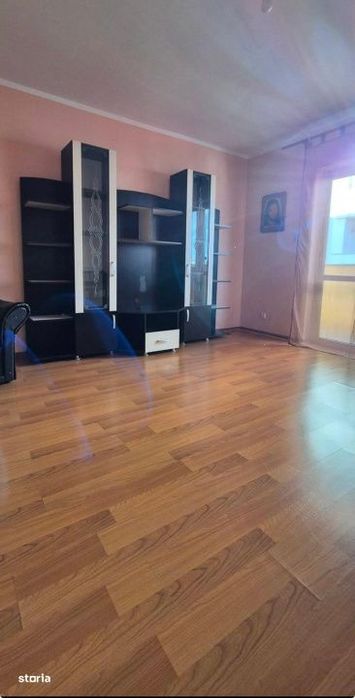 Apartament 2 camere , etaj intermediar, Radauti