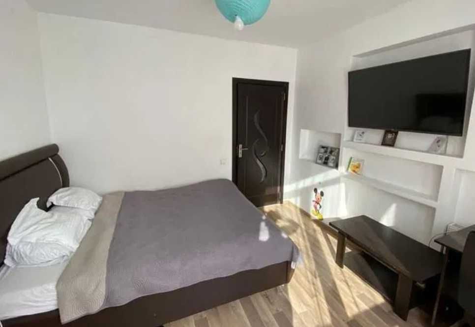 Дава се под наем Тристаен апартамент в Пловдив, Център - 74 кв.м за 255 € - Снимка #3