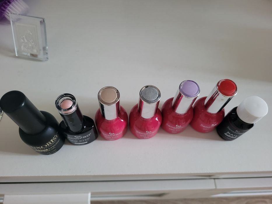 Set semi pentru unghi