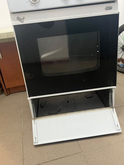 Продам газовую плиту
