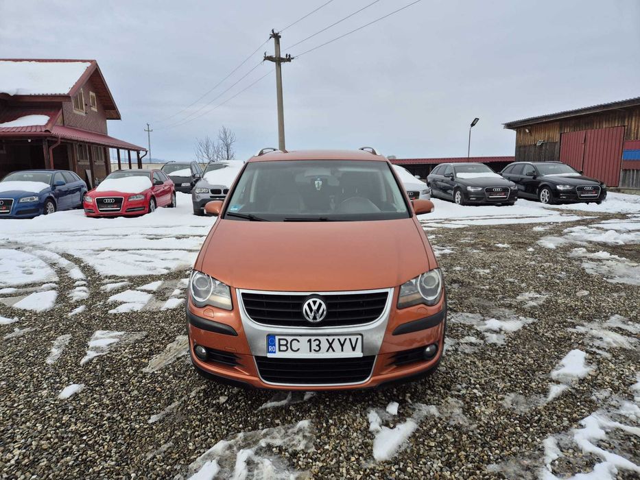 Touran Cross 1.9 Diesel,105 cai