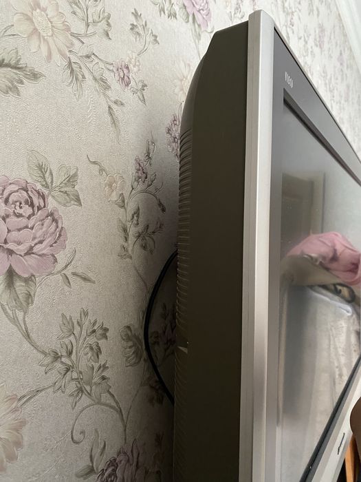 Продам телевизор