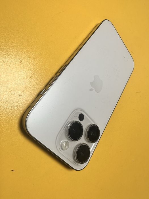 Смартфон Apple iPhone 14 Pro 128 GB