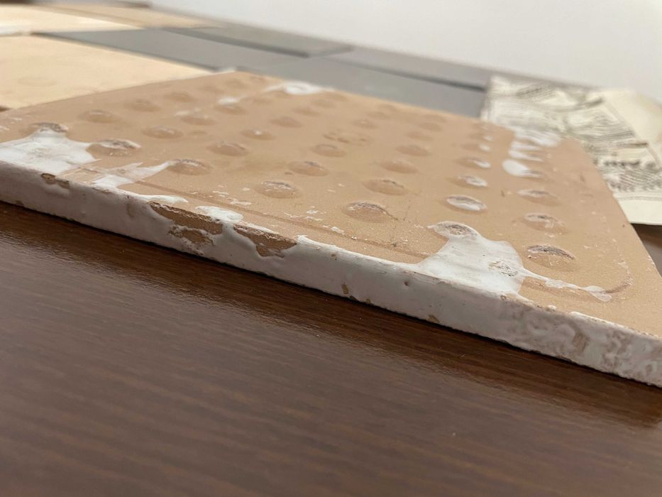 Продаются остатки кафеля: