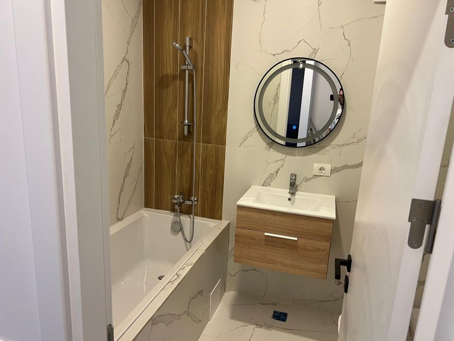 Direct proprietar inchiriez apartament