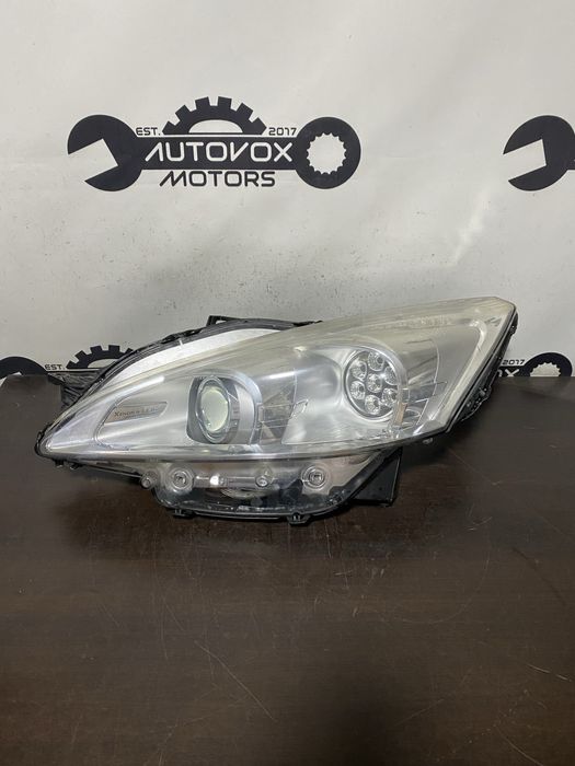 Far stanga bixenon si led Peugeot 508 an 2010-2014