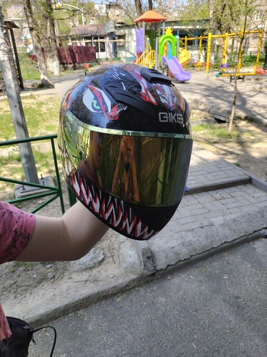 Мото шлем продам