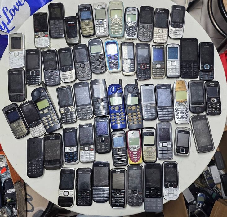 Ретро мобилни телефони