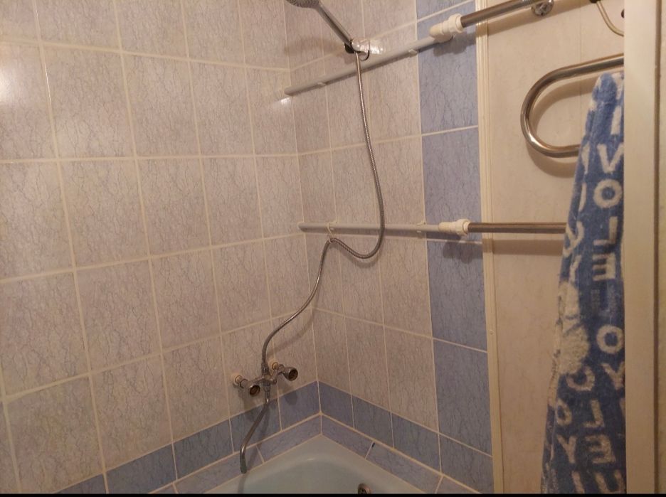 Продаётся 2х+ ком.кв(Авиасозлар 1)