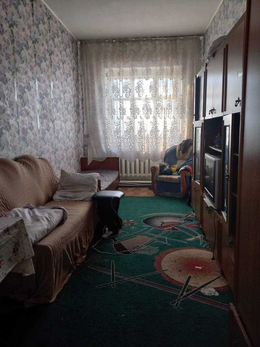 дом 6 комнатной 252кв 1996года