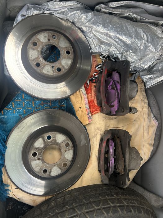 Тормозной диск и суппорт