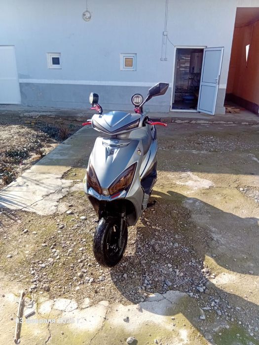 Мопет скутеры транспорт скутеры